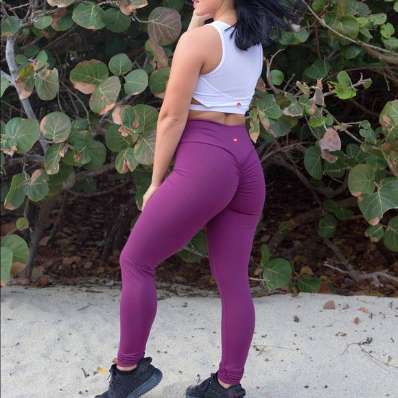 scrunchie yoga pants